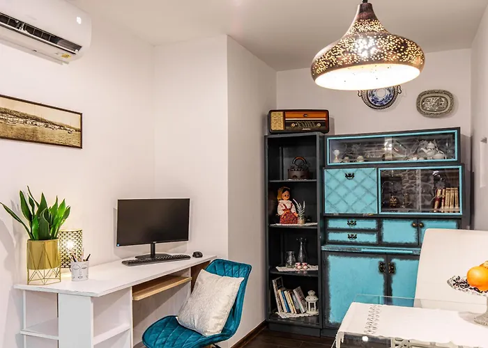 Apartments Mikulin Family